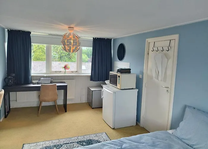 Pensionat Tranquil Retreat - Free American Pancake-guest House