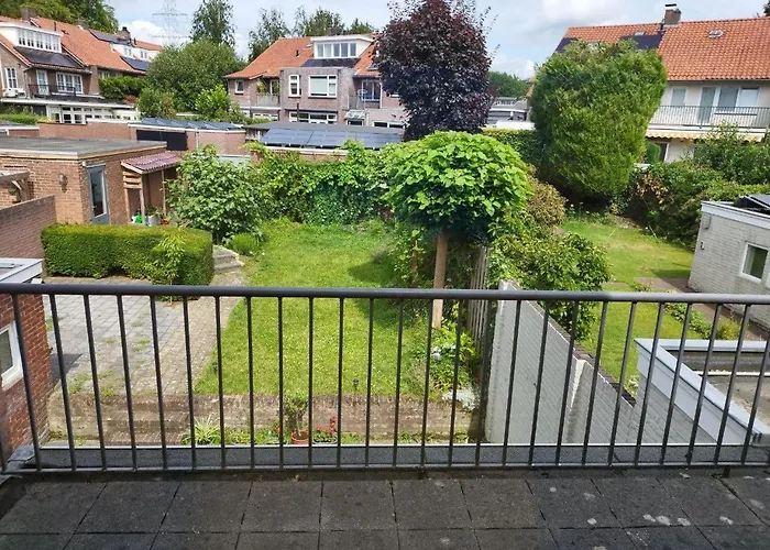 Pensionat Tranquil Retreat - Free American Pancake-guest House *